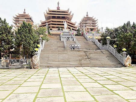 Chùa Thiền Tịnh (quận 2)